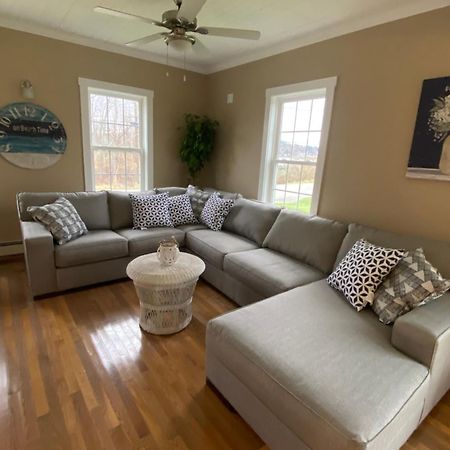 Beach House - On Lake Time Newport Bagian luar foto